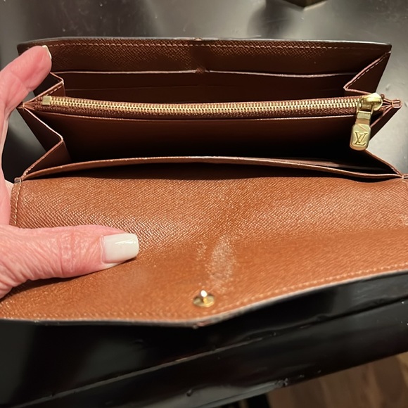 Authentic Louie Vuitton wallet - Picture 3 of 5